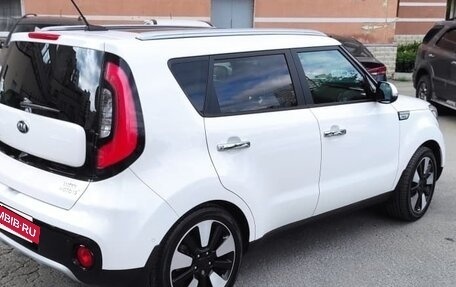 KIA Soul II рестайлинг, 2018 год, 2 150 000 рублей, 4 фотография