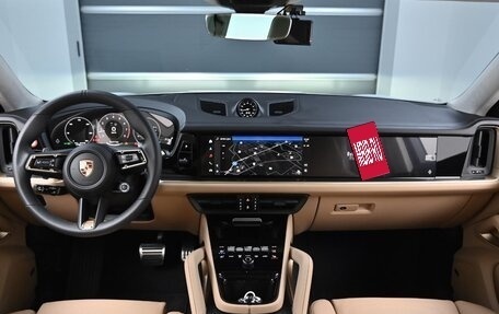 Porsche Cayenne III, 2024 год, 22 390 000 рублей, 6 фотография