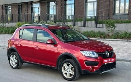 Renault Sandero II рестайлинг, 2016 год, 1 090 000 рублей, 2 фотография