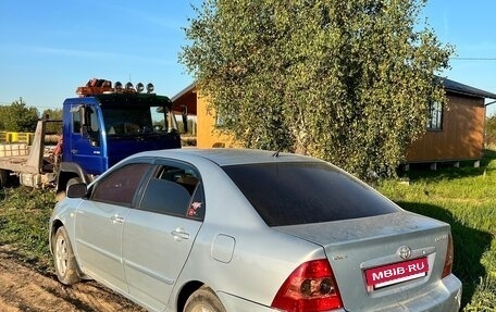 Toyota Corolla, 2004 год, 385 000 рублей, 2 фотография