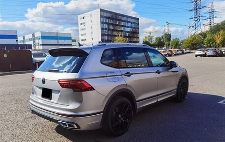 Volkswagen Tiguan II, 2021 год, 3 950 000 рублей, 5 фотография