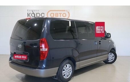 Hyundai H-1 II рестайлинг, 2016 год, 2 000 000 рублей, 3 фотография