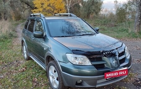 Mitsubishi Outlander III рестайлинг 3, 2005 год, 770 000 рублей, 3 фотография