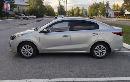KIA Rio IV, 2018 год, 1 300 000 рублей, 2 фотография