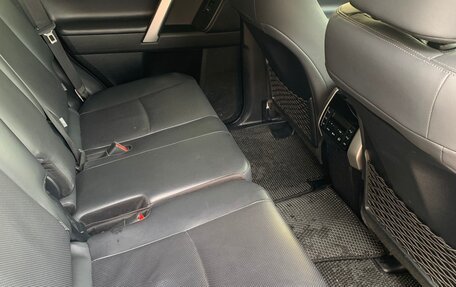 Toyota Land Cruiser Prado 150 рестайлинг 2, 2018 год, 6 700 000 рублей, 7 фотография