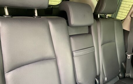 Toyota Land Cruiser Prado 150 рестайлинг 2, 2018 год, 6 700 000 рублей, 6 фотография