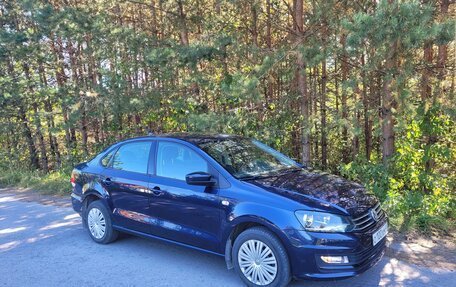 Volkswagen Polo VI (EU Market), 2017 год, 1 250 000 рублей, 2 фотография