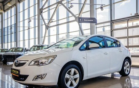 Opel Astra J, 2011 год, 708 000 рублей, 3 фотография