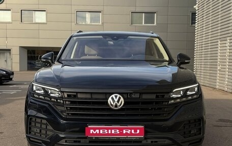 Volkswagen Touareg III, 2018 год, 5 790 000 рублей, 2 фотография