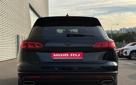 Volkswagen Touareg III, 2018 год, 5 790 000 рублей, 8 фотография