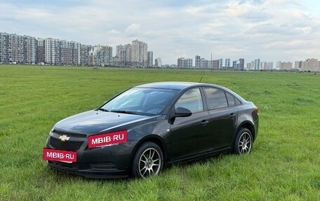 Chevrolet Cruze II, 2010 год, 550 000 рублей, 2 фотография