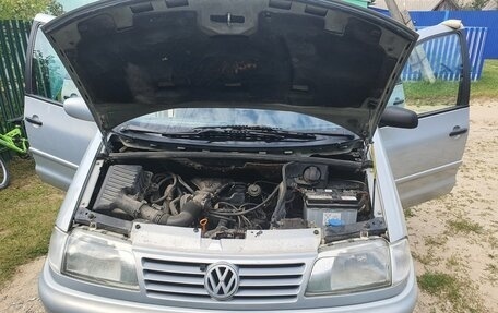 Volkswagen Sharan I рестайлинг, 1997 год, 350 000 рублей, 3 фотография
