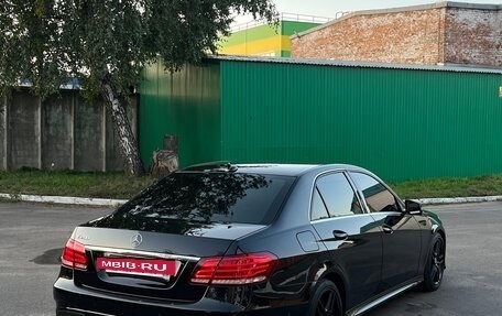 Mercedes-Benz E-Класс, 2015 год, 1 950 000 рублей, 4 фотография