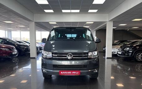 Volkswagen Multivan T6 рестайлинг, 2019 год, 4 445 000 рублей, 3 фотография