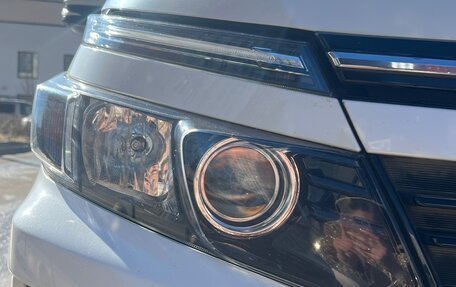 Toyota Voxy III, 2014 год, 1 850 000 рублей, 5 фотография