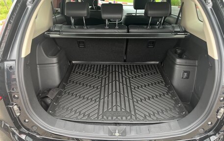 Mitsubishi Outlander III рестайлинг 3, 2019 год, 2 150 000 рублей, 5 фотография