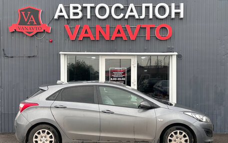 Hyundai i30 II рестайлинг, 2013 год, 790 000 рублей, 2 фотография