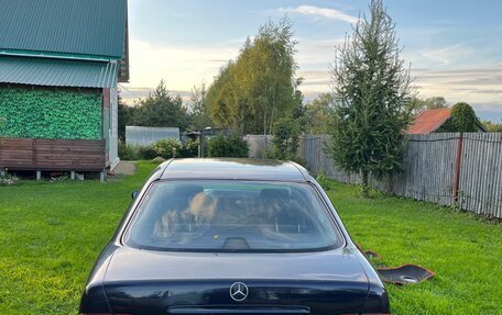 Mercedes-Benz E-Класс, 1998 год, 180 000 рублей, 3 фотография