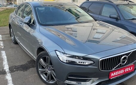 Volvo S90 II рестайлинг, 2019 год, 3 970 000 рублей, 2 фотография