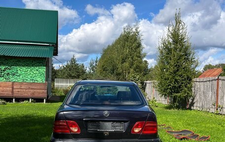 Mercedes-Benz E-Класс, 1998 год, 180 000 рублей, 5 фотография