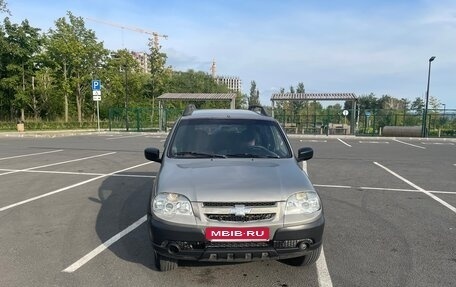 Chevrolet Niva I рестайлинг, 2009 год, 325 000 рублей, 4 фотография
