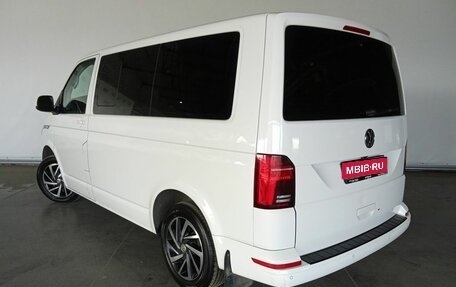 Volkswagen Caravelle T6 рестайлинг, 2020 год, 3 960 000 рублей, 4 фотография