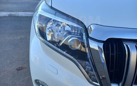 Toyota Land Cruiser Prado 150 рестайлинг 2, 2016 год, 3 980 000 рублей, 9 фотография