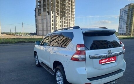 Toyota Land Cruiser Prado 150 рестайлинг 2, 2016 год, 3 980 000 рублей, 7 фотография