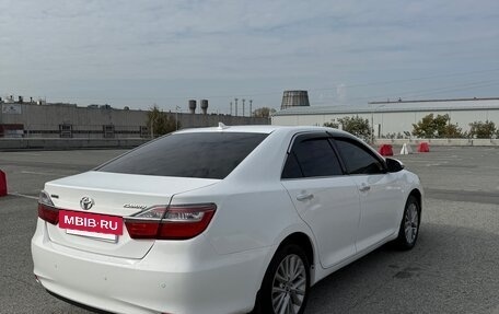 Toyota Camry, 2016 год, 2 000 000 рублей, 5 фотография