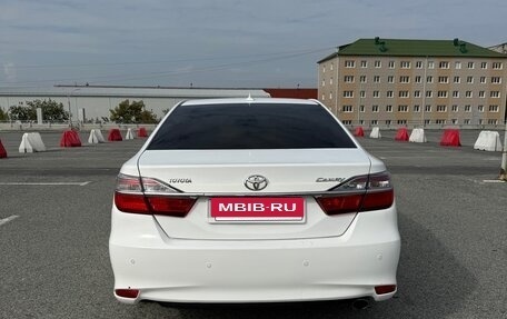 Toyota Camry, 2016 год, 2 000 000 рублей, 4 фотография