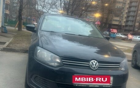 Volkswagen Polo VI (EU Market), 2011 год, 650 000 рублей, 2 фотография