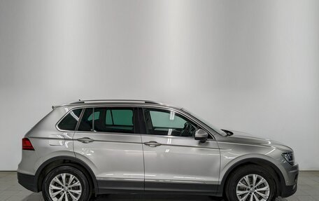 Volkswagen Tiguan II, 2017 год, 2 090 000 рублей, 4 фотография