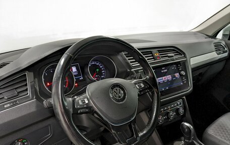 Volkswagen Tiguan II, 2017 год, 2 090 000 рублей, 13 фотография