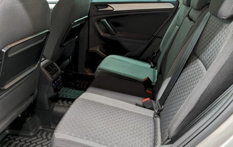 Volkswagen Tiguan II, 2017 год, 2 090 000 рублей, 15 фотография
