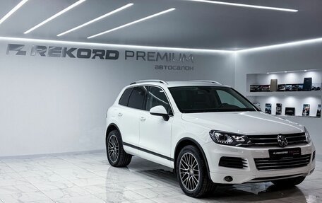 Volkswagen Touareg III, 2013 год, 3 200 000 рублей, 2 фотография