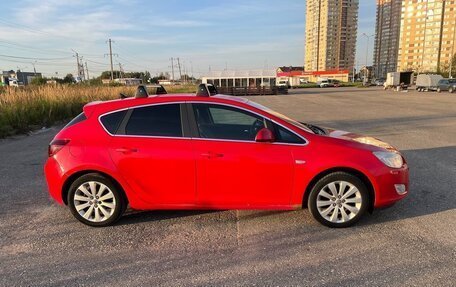 Opel Astra J, 2011 год, 750 000 рублей, 3 фотография