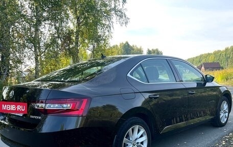 Skoda Superb III рестайлинг, 2018 год, 2 100 000 рублей, 3 фотография