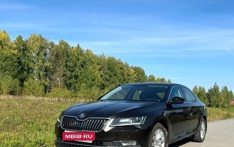Skoda Superb III рестайлинг, 2018 год, 2 100 000 рублей, 4 фотография