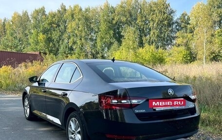 Skoda Superb III рестайлинг, 2018 год, 2 100 000 рублей, 2 фотография