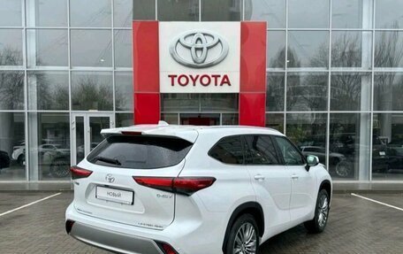 Toyota Highlander, 2025 год, 6 100 000 рублей, 5 фотография