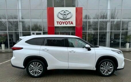 Toyota Highlander, 2025 год, 6 100 000 рублей, 4 фотография
