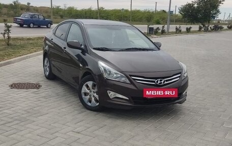 Hyundai Solaris II рестайлинг, 2015 год, 910 000 рублей, 4 фотография