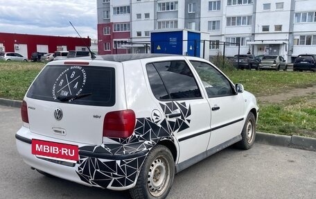 Volkswagen Polo III рестайлинг, 2001 год, 250 000 рублей, 4 фотография