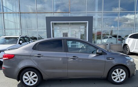 KIA Rio III рестайлинг, 2016 год, 940 000 рублей, 4 фотография