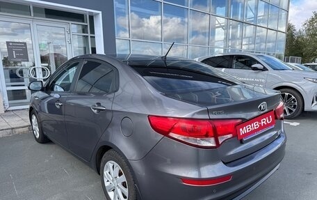 KIA Rio III рестайлинг, 2016 год, 940 000 рублей, 6 фотография