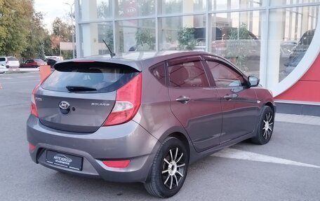 Hyundai Solaris II рестайлинг, 2013 год, 700 000 рублей, 4 фотография