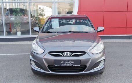 Hyundai Solaris II рестайлинг, 2013 год, 700 000 рублей, 2 фотография