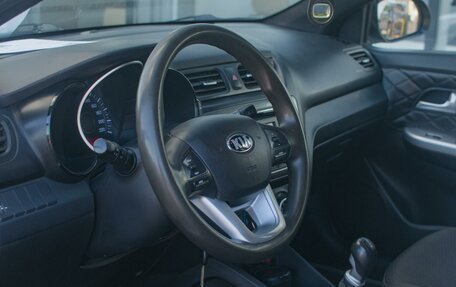 KIA Rio III рестайлинг, 2013 год, 650 000 рублей, 10 фотография