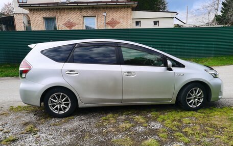 Toyota Prius Alpha I (ZVW40/41), 2015 год, 1 430 000 рублей, 7 фотография