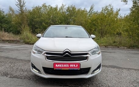 Citroen C4 II рестайлинг, 2015 год, 1 000 000 рублей, 3 фотография